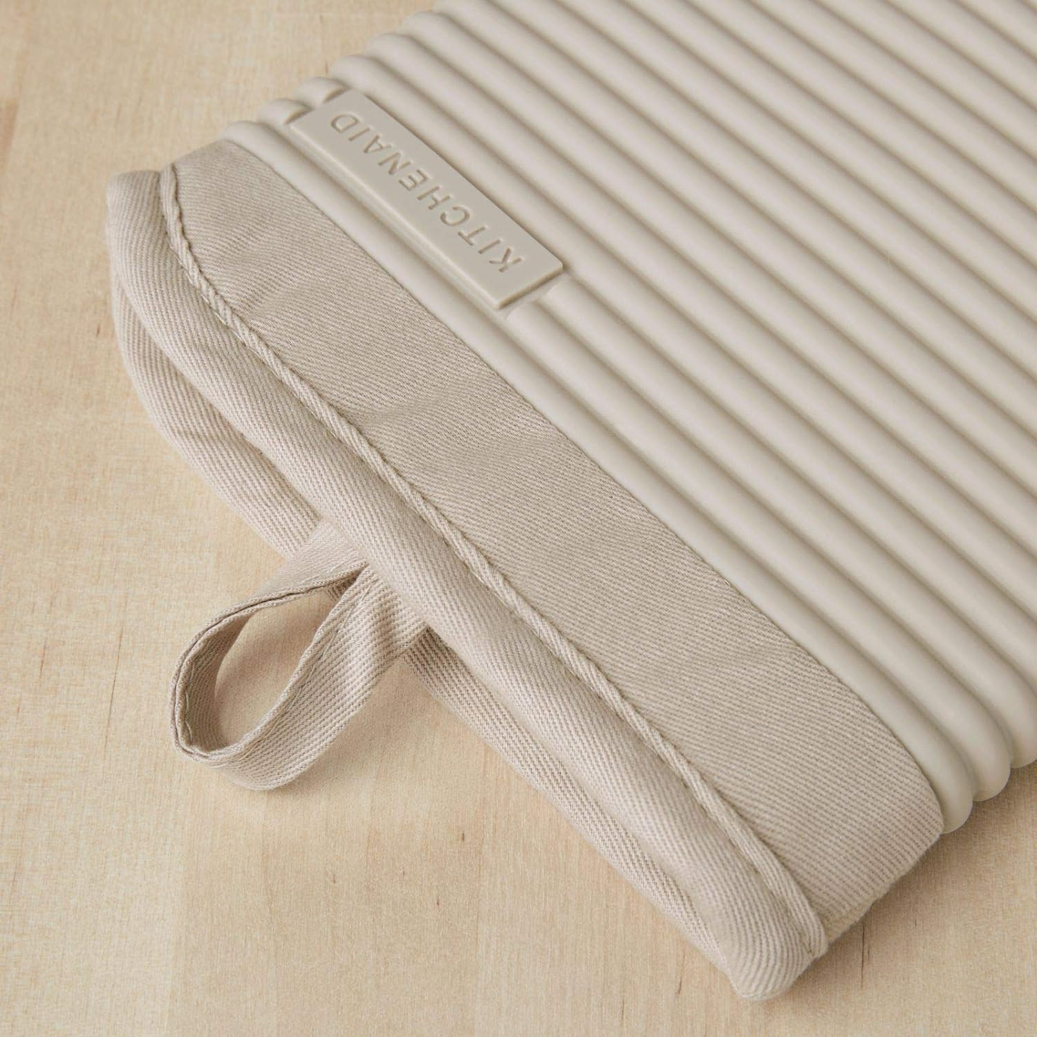 2-Piece Oven Mitt Set